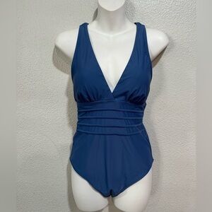 CUPSHE woman's Grace Bay Plunge Tummy
Control One Piece Swimsuit blue - medium